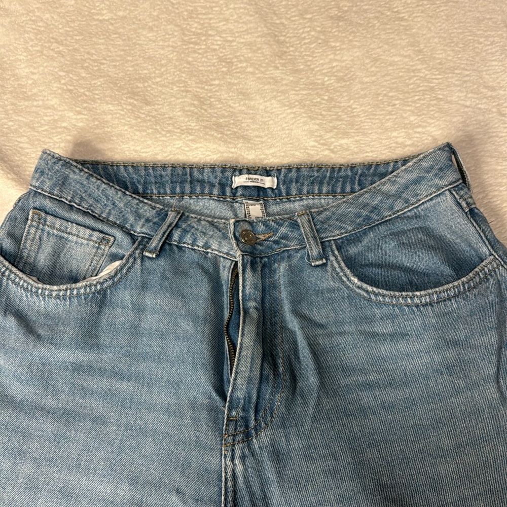 Forever 21 Blue jeans wide fit raw edge flattering style